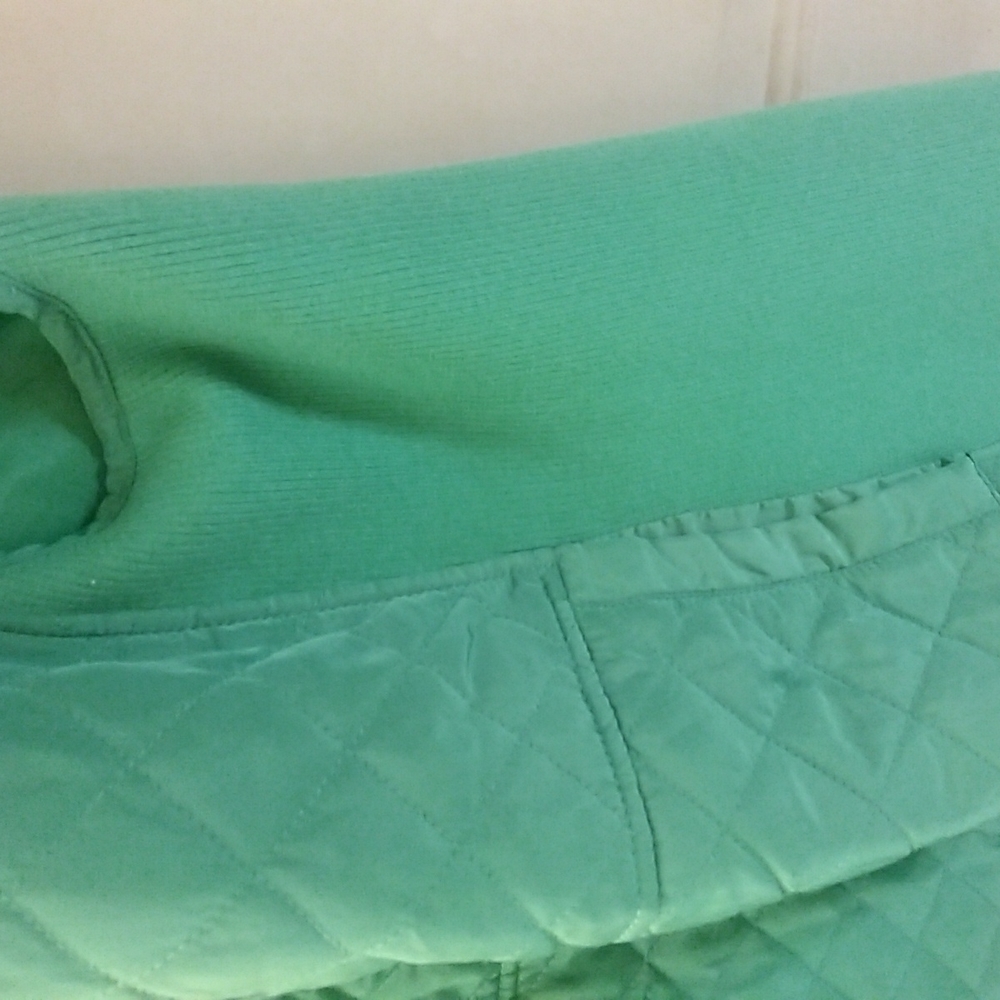 British Khaki Green Quilted Vintage Vest - Picture 5 of 7